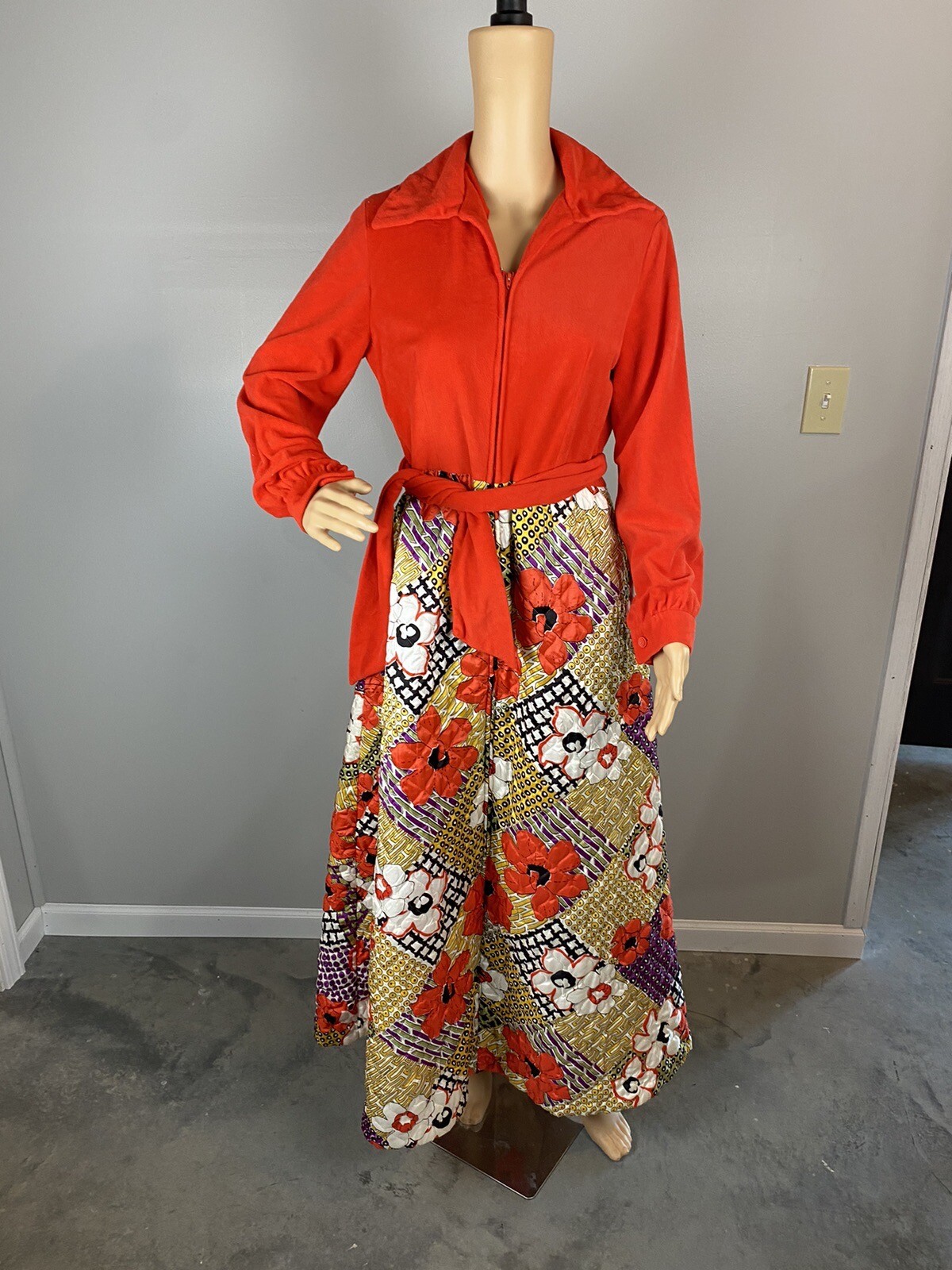 Vintage Evelyn Pearson Womens 14 70’s Red Floral Nightgown Dress Belted Pockets