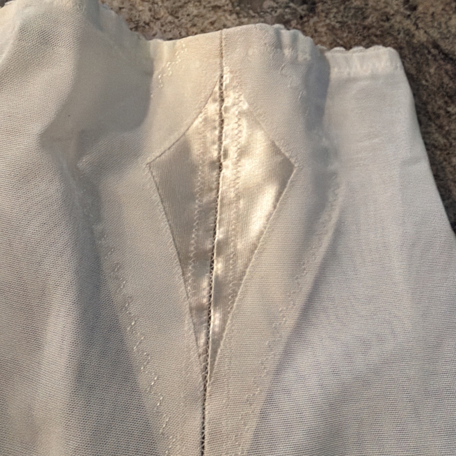 Vintage 1960’s Loveable Long Leg Shapewear Girdle Shorts White Sz M