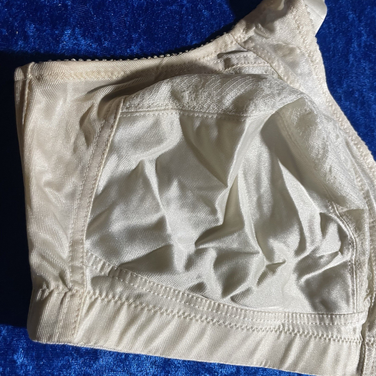 Vintage JCPenney Bra 42dd 42e Wireless Beige Nylon FAIR CONDITION
