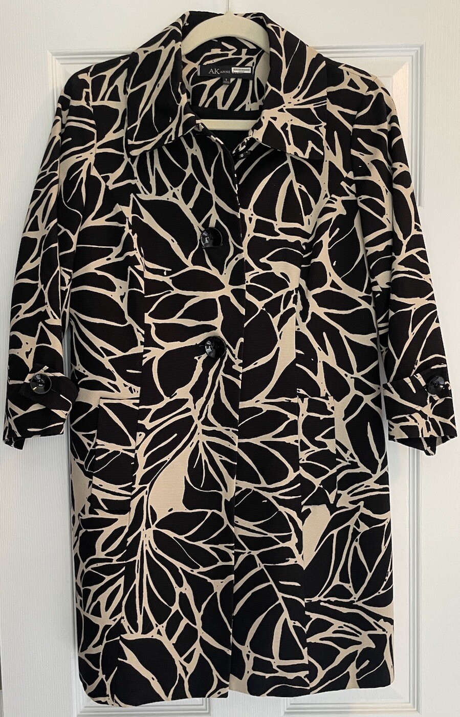 Vintage Mod Anne Klein Coat Exotic Leaf Pattern Black Beige Lined Size S