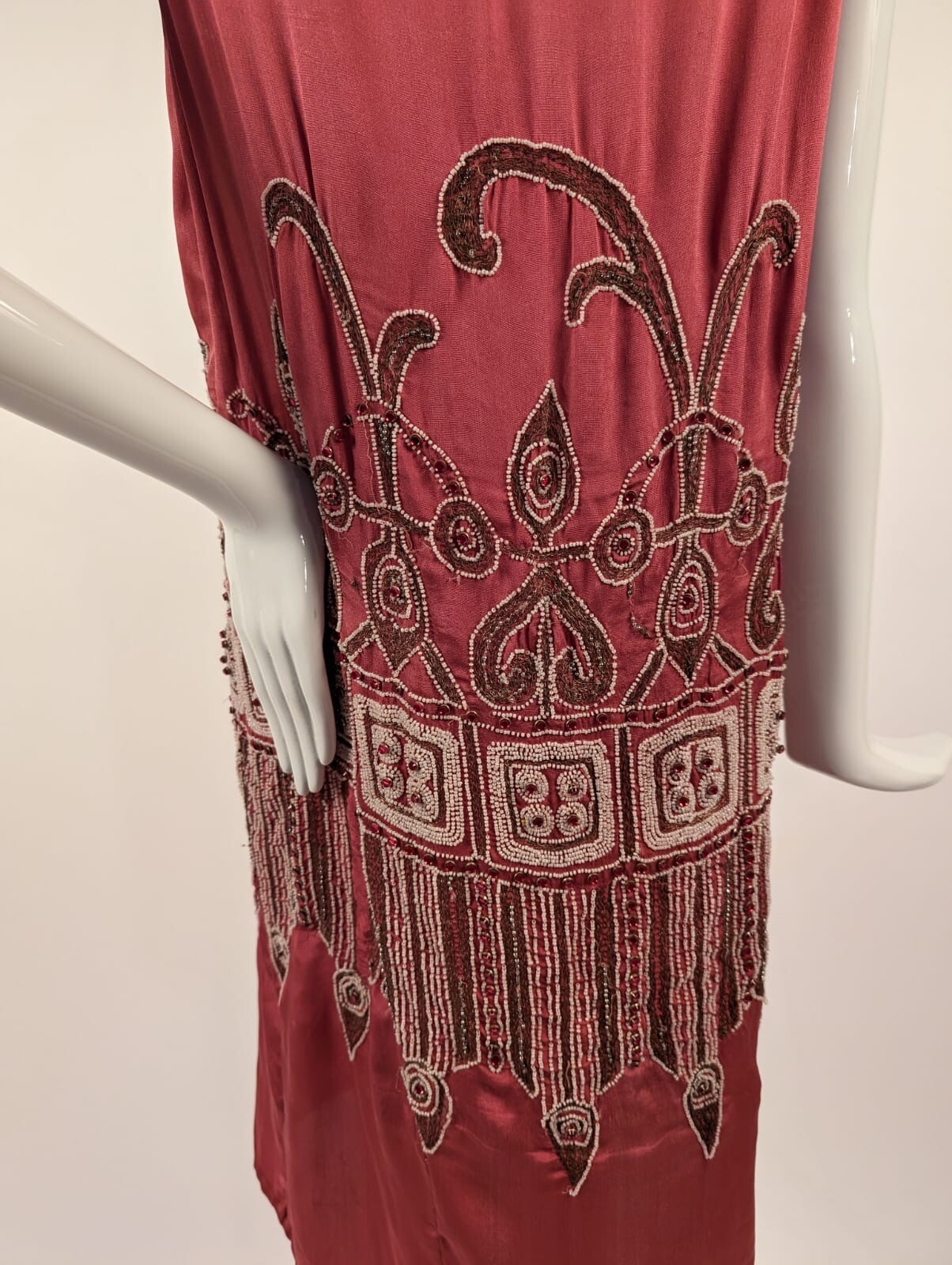 FLAPPER ROARING 1920’S PINK SILK DRESS W RICH BEAD DETAIL