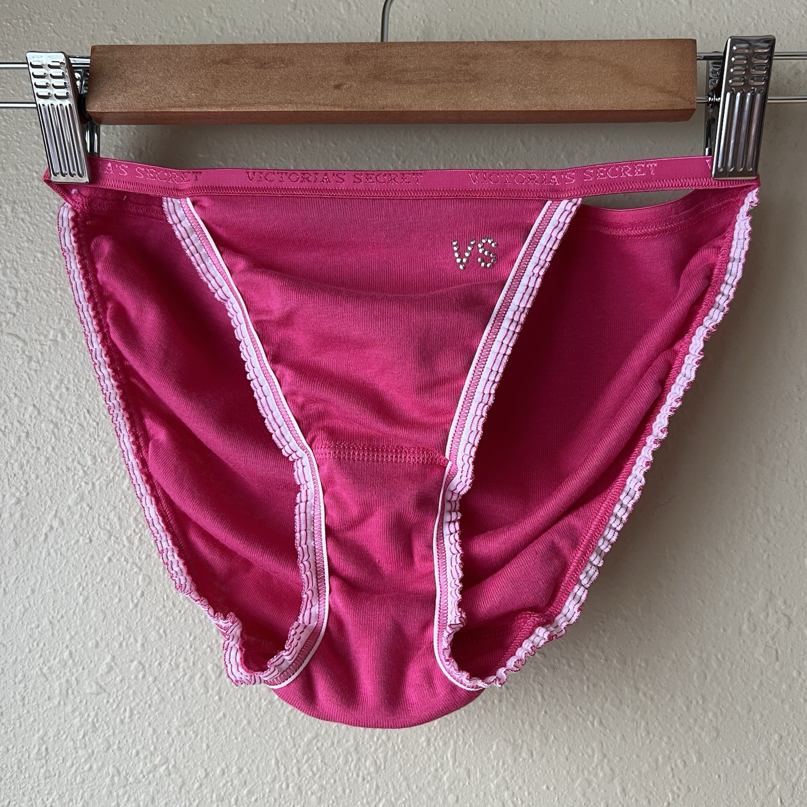 Y2K Victoria’s Secret String Bikini Panties Size M VTG Pink 100% Cotton Ruffle