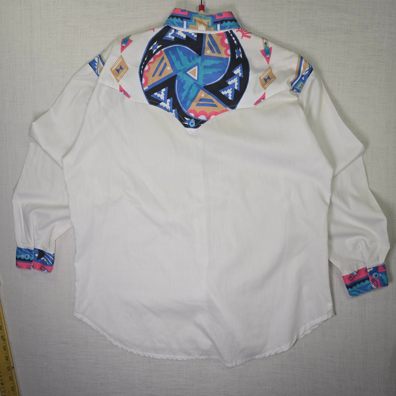 VTG Roughrider Aztec Print Shirt Button Up Circle T Women 9/10 Western Yoke USA