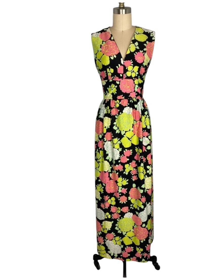 Vintage 1970s Floral Maxi Dress Black Pink Green Sleeveless V Neck Small