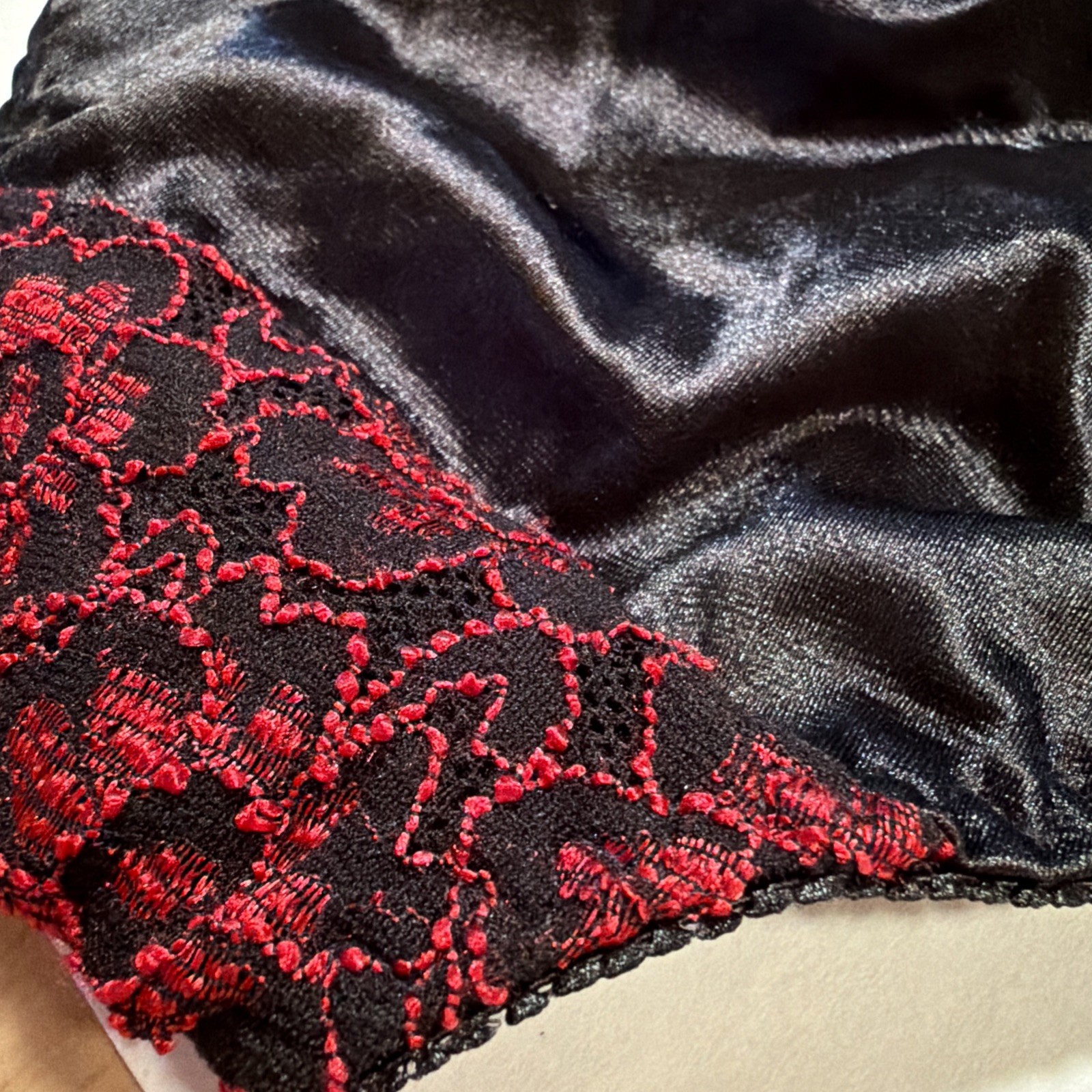 Vintage Jolie Silky Bikini Panties Black With Red Lace Size 7 Second Skin
