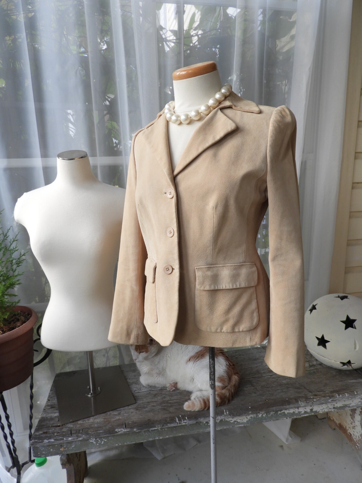 Vtg 1990’s Fawn Colored Suede Blazer Ann Taylor Loft 8P