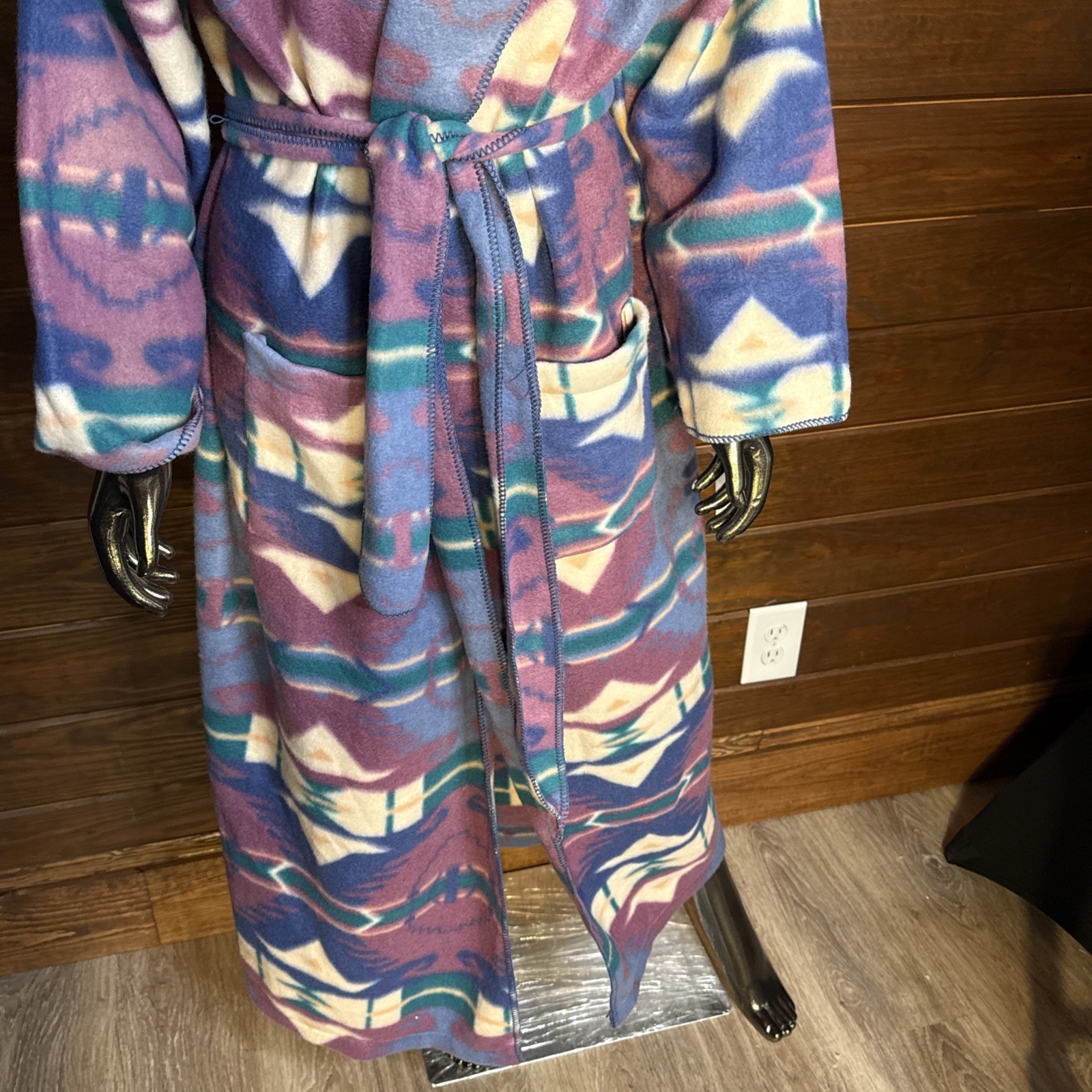 NOS Fleece Bath Robe NATIVE AMERICAN SOUTHWEST Aztec Intimate Moods M Long