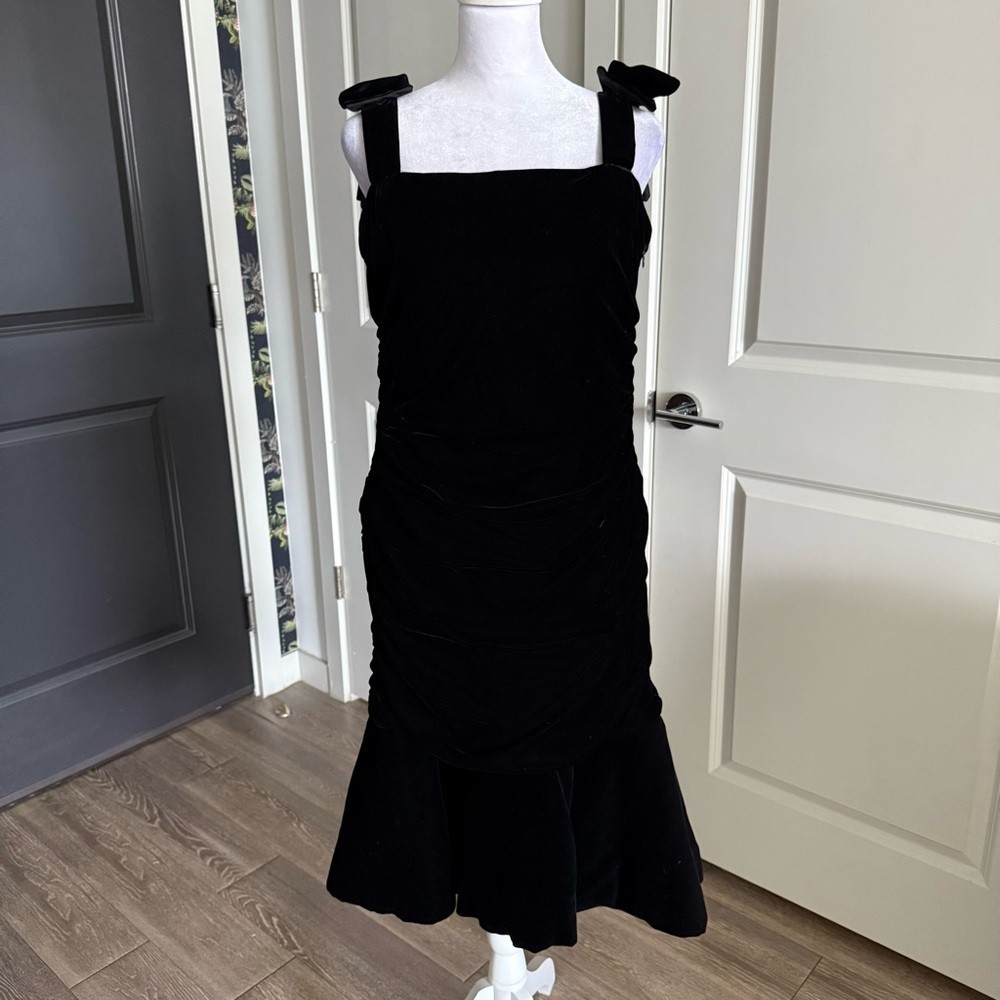 80s Vintage Oscar de la Renta Black Velvet Midi Dress Size 10