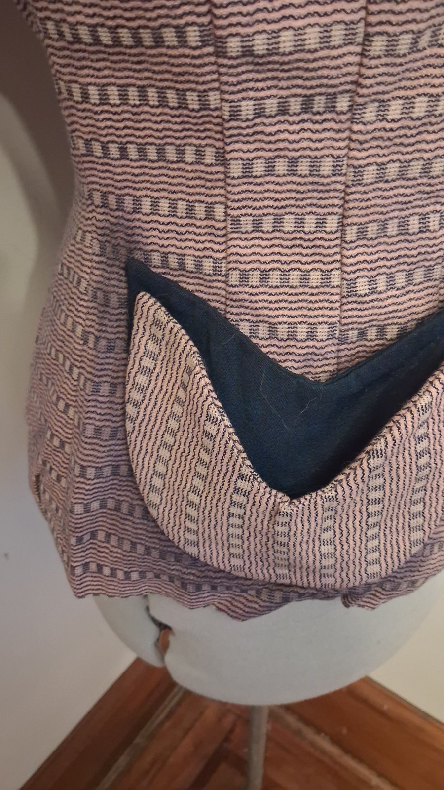 Vintage 1940s Suit Jacket Womens Blazer. Navy And Pink Jonasson’s Retro Coat
