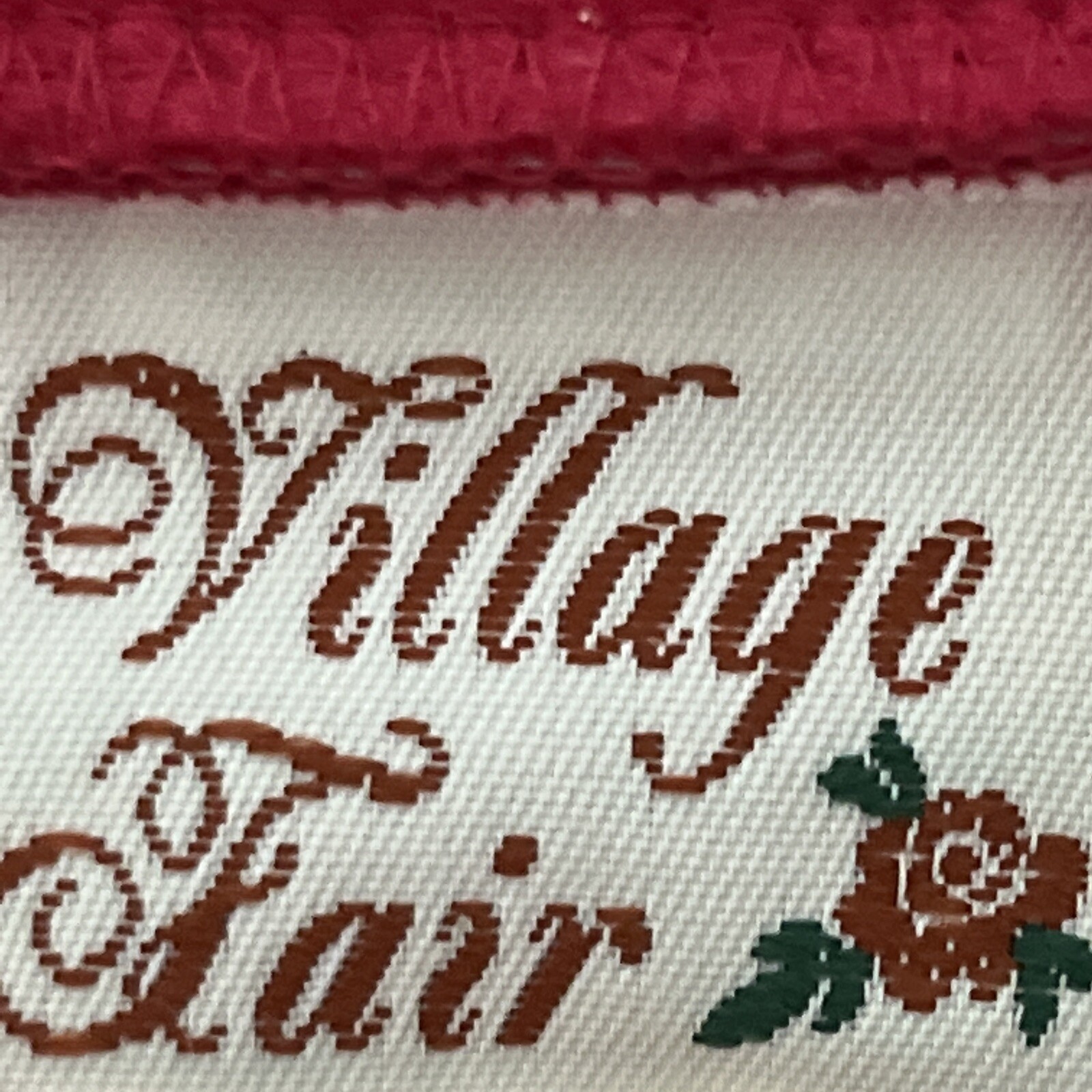 VINTAGE VILLAGE FAIR Pink LARGE ROBE Slip In Large