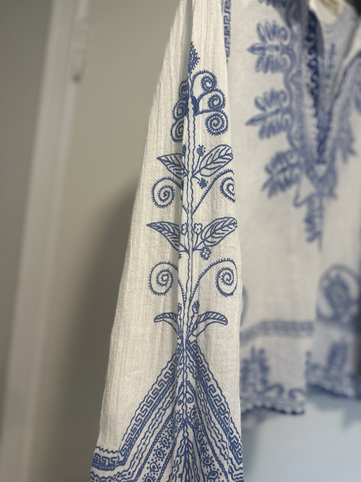 VTG 70s Yannis Nafpliotis White Blue Linen Hellenic geometric Print Gauze Boho
