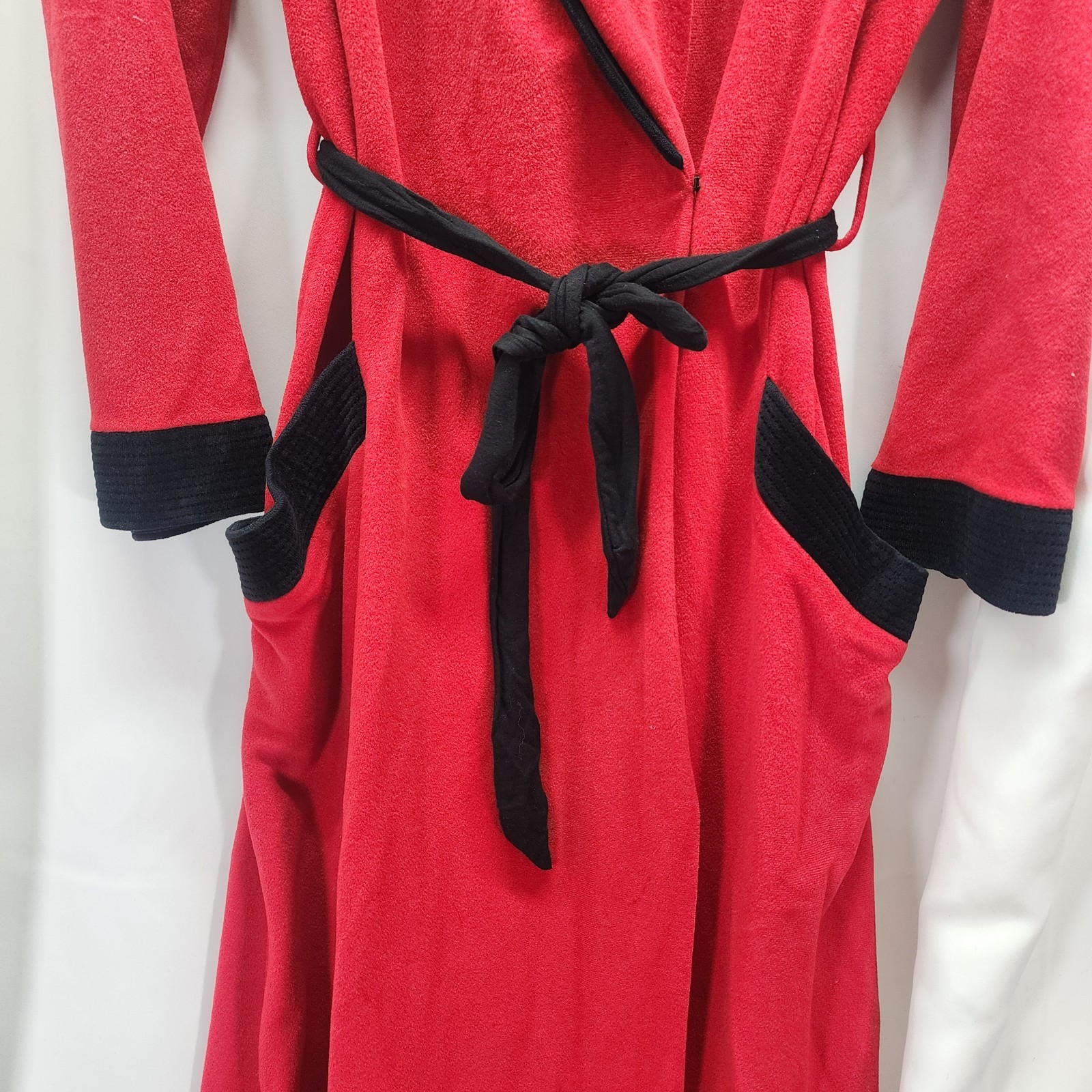 Vintage Evelyn Pearson Red Black House Coast Dressing Gown Small Loungewear Robe