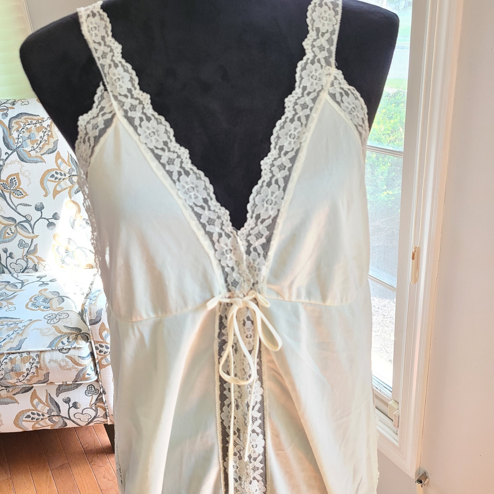 Vtg Long NIGHTGOWN Medium Nylon Lace Ethereal Slip Cream Color Bow Slit in Front
