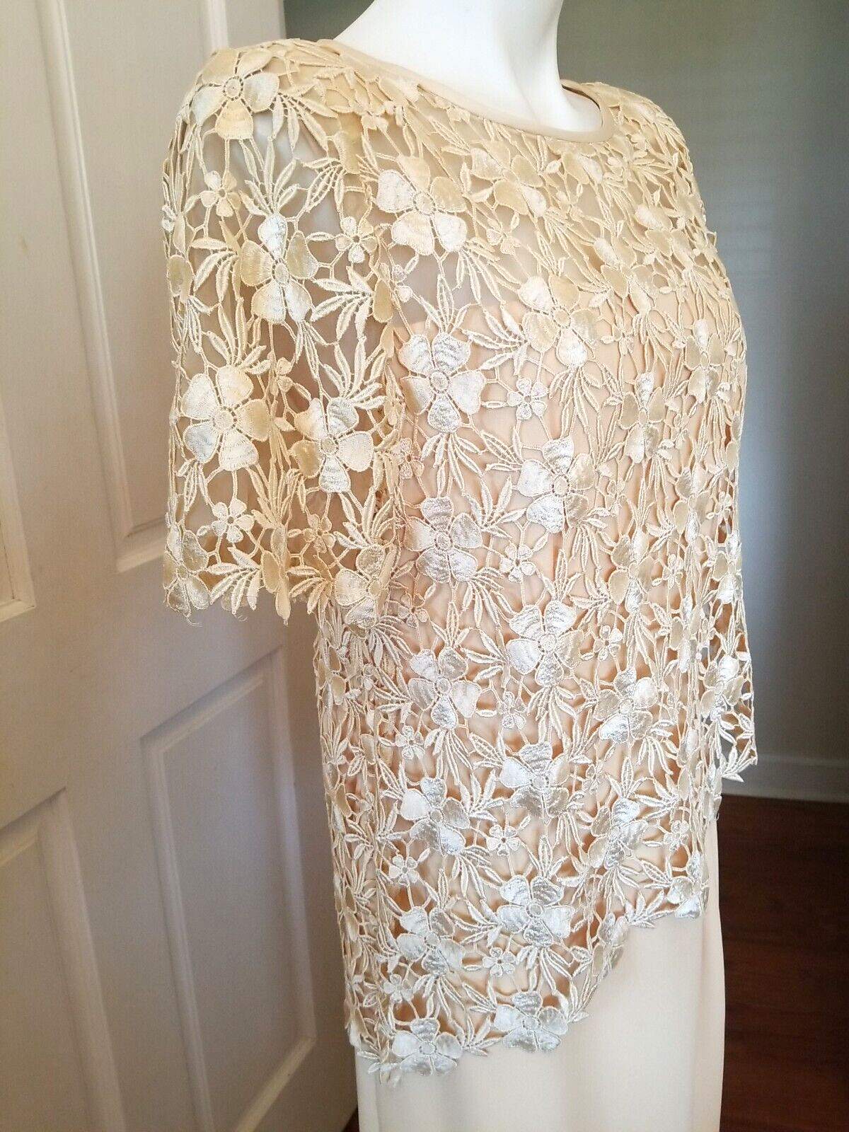 Vintage Sz. 12, 80s Wrap Gown W/Floral Lace Event Wedding Romantic, Soft Yellow