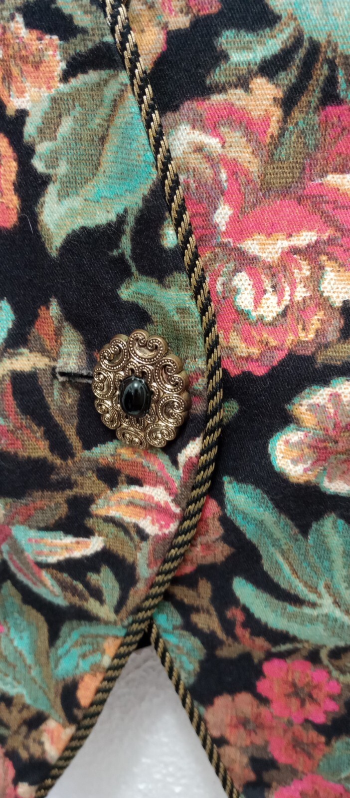 vintage leslie lucks Floral black blazer Size 6 puff sleeves 80s jacket