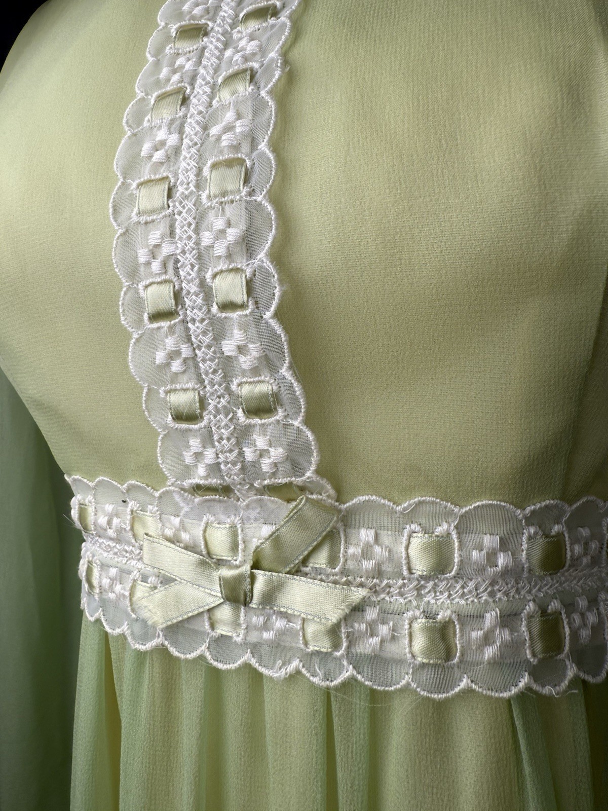 Vintage 1970s Lorrie Deb Gown Silk Chiffon Spring Green Dress Lace Maxi Jrs S/2