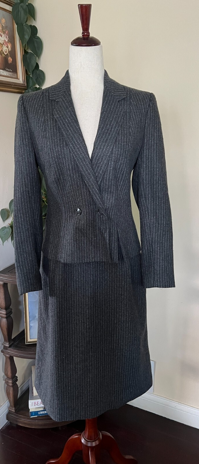 Patrick Shea Collection Gray Pinstripe Wool Skirt Suit sz 10