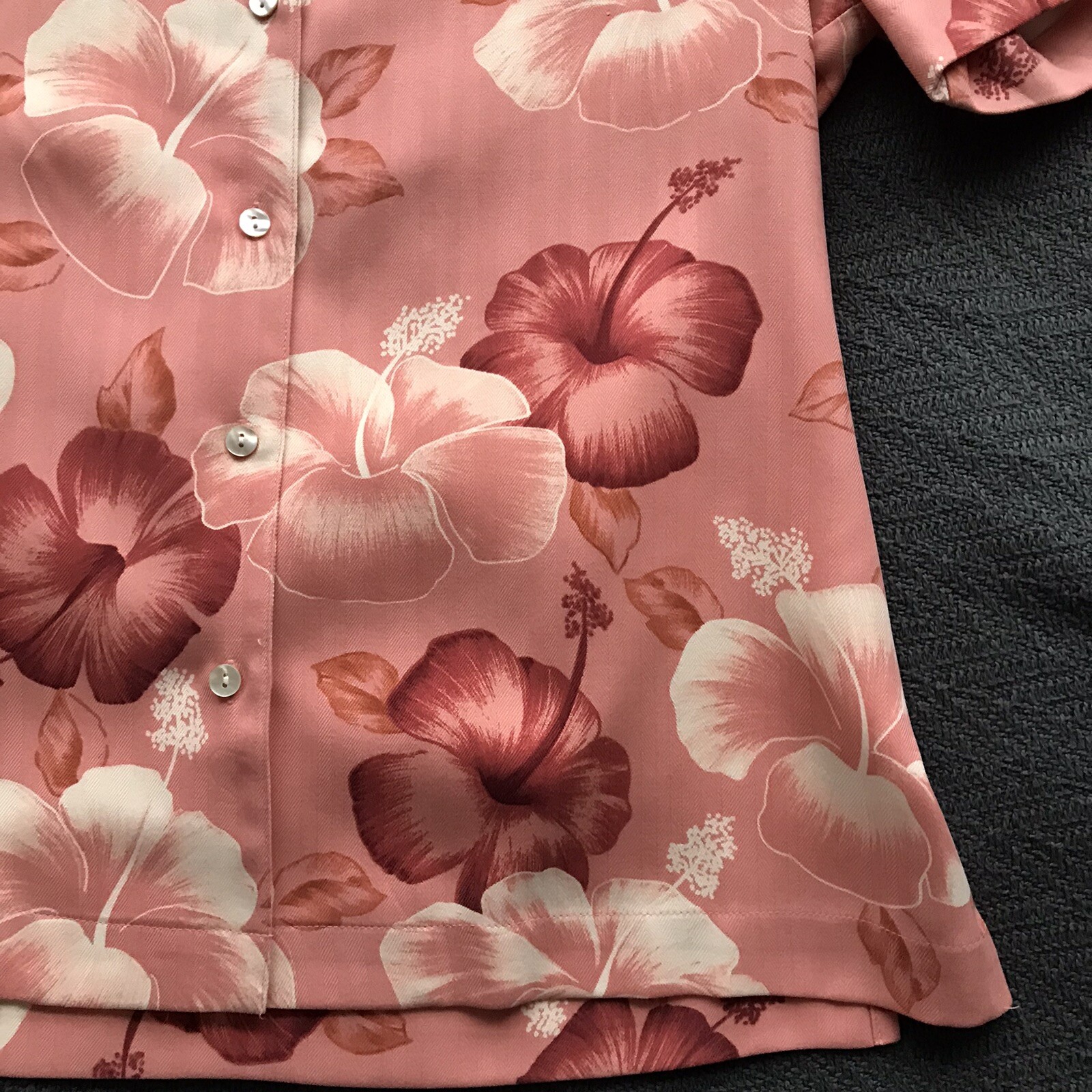 Vintage Tommy Bahama 100% Silk Pink Hibiscus Floral Tropical Blouse Small
