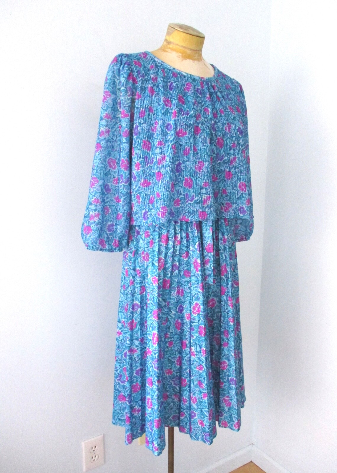 Vtg 70s Blue Pink Floral Fit Flare Secretary Dress Accordion Pleat Overlay 12