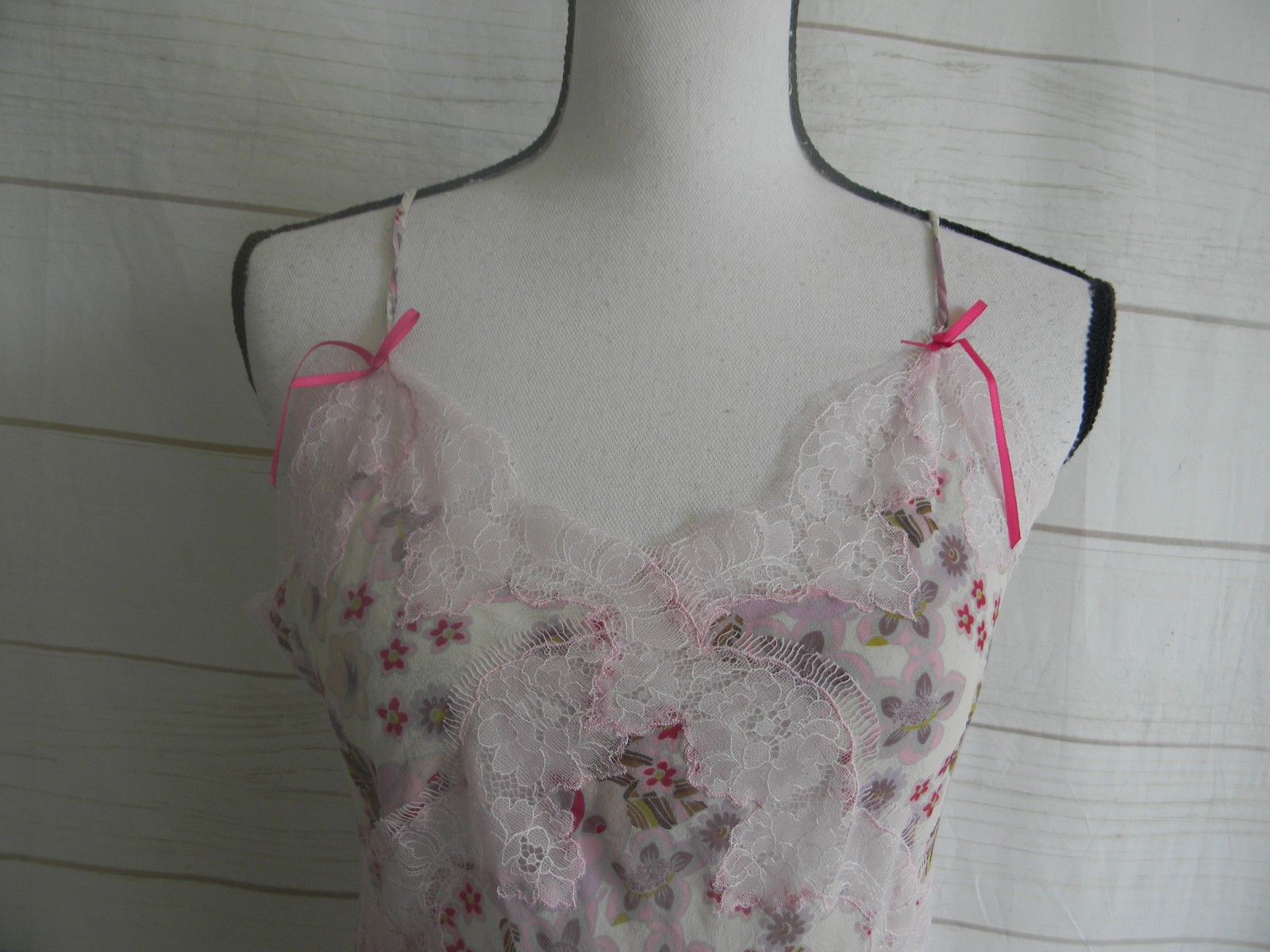 VINTAGE LOLA C Y2K PINK FLORAL LACE 100% SILK SLIP DRESS SZ M