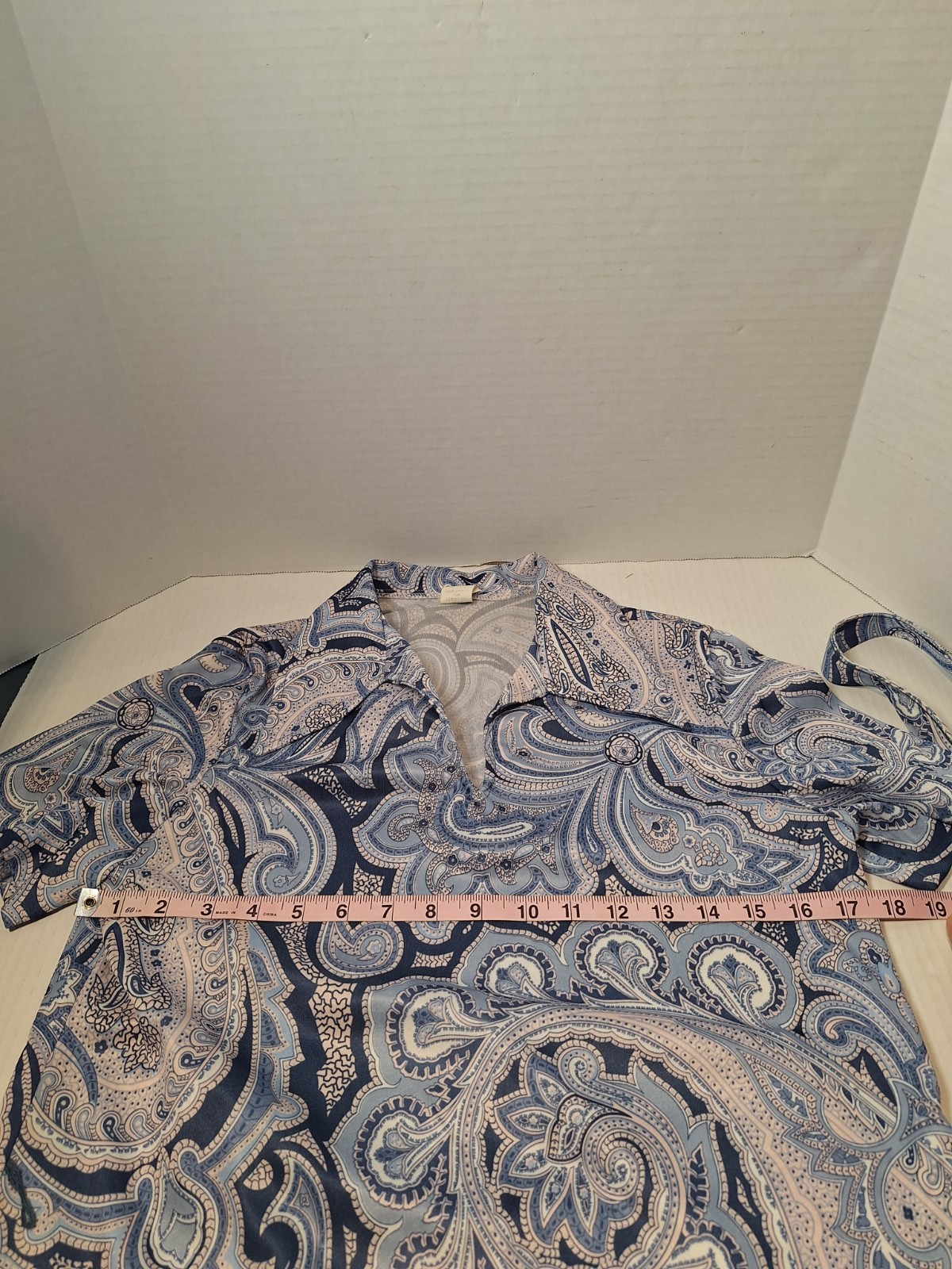 Vintage 1970s Butterfly Collar Polyester Top Woman’s 13/14 Paisley Print W Belt