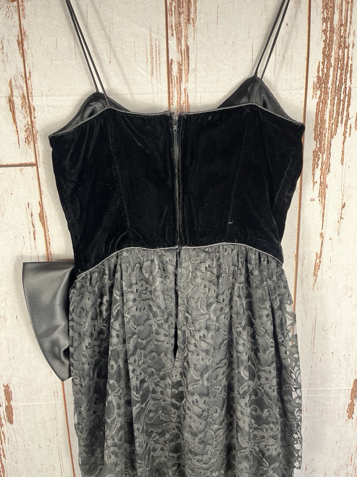 Vintage Pantagis Black Velvet Lace Bow Dress Womens Goth Romantic Sz 3/4 XS