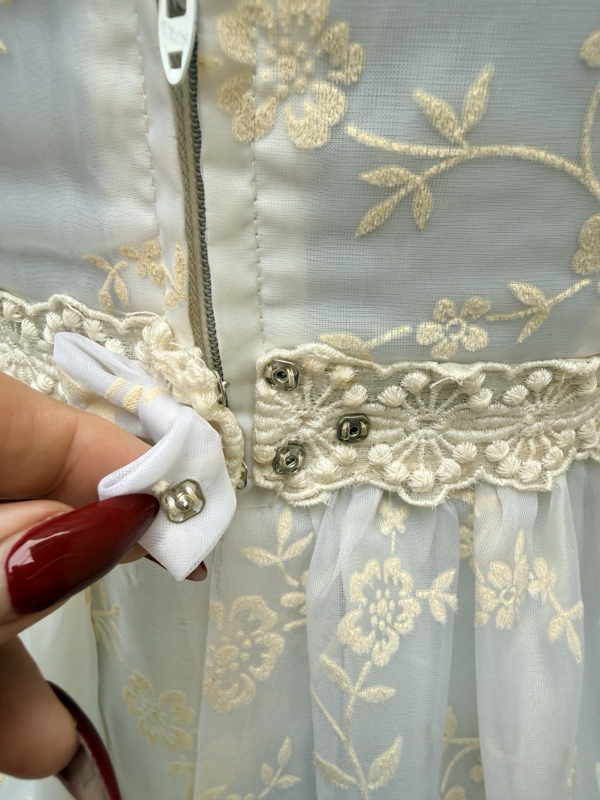 Vintage 1960s Lorrie Deb Floral Balloon Sleeve Prairie Princess Wedding Dress