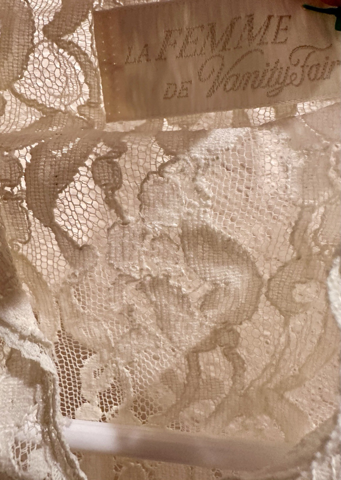 NWT Vanity Fair Ivory Lace Vintage Sheer Nightgown Robe Pearls Size Small