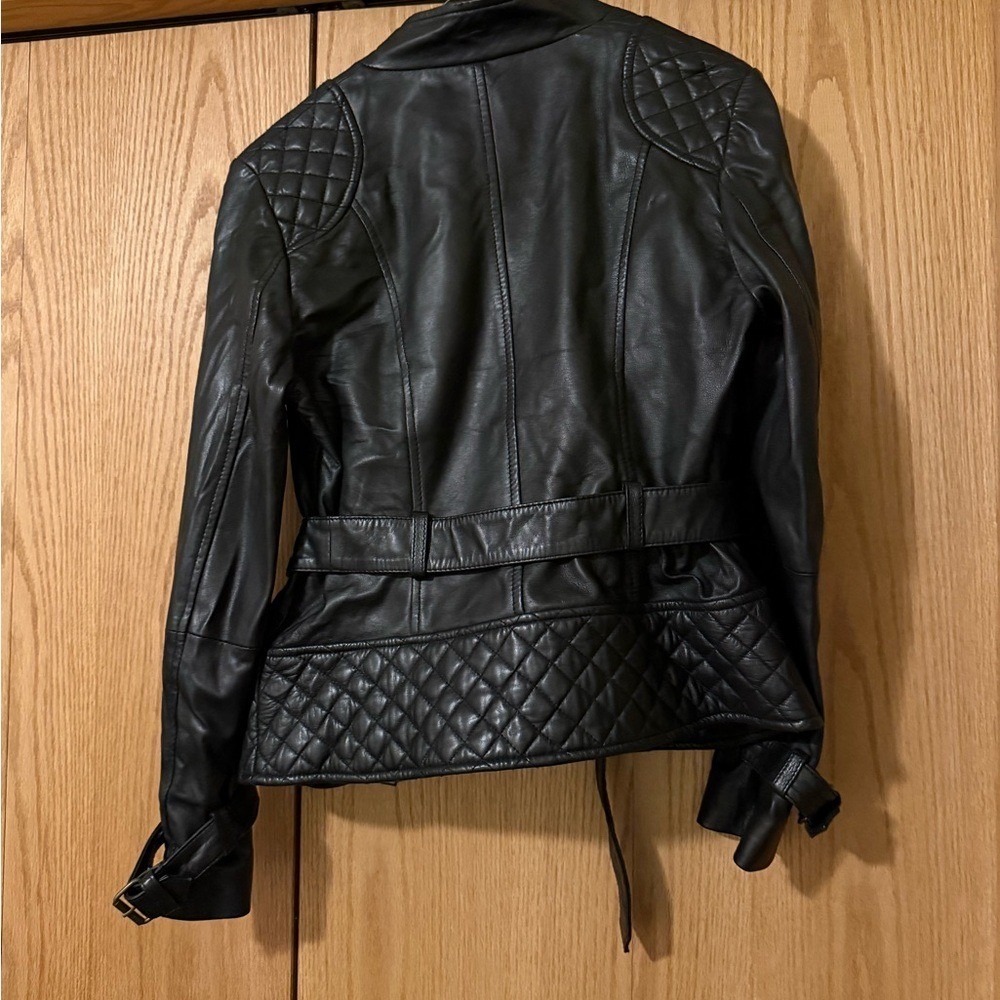 Black Quilted 100% Lamb Leather Jacket – Women Vintage