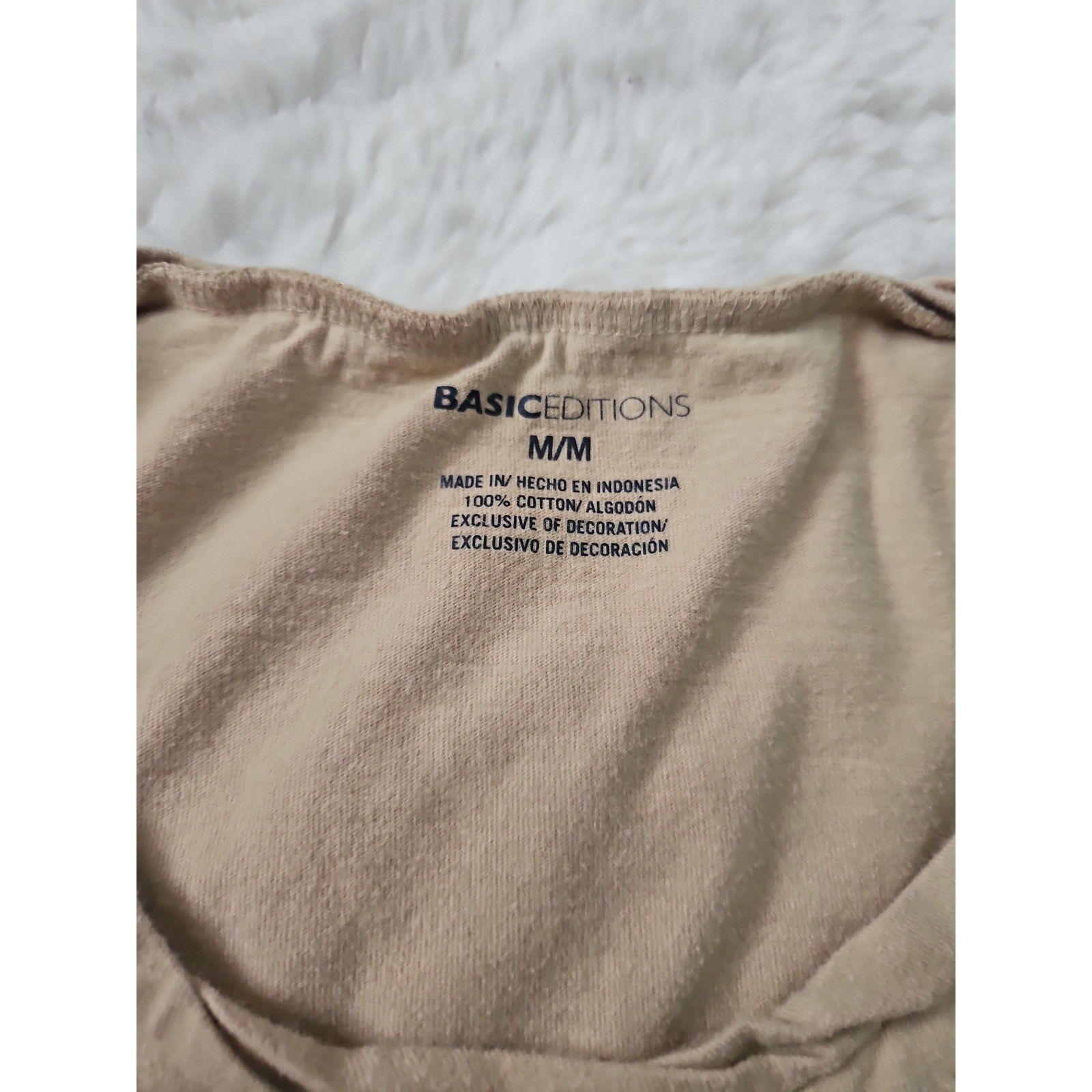 Vintage Basic Editions Tan Embroidered T-Shirt Medium 100% Cotton Scoop Neck