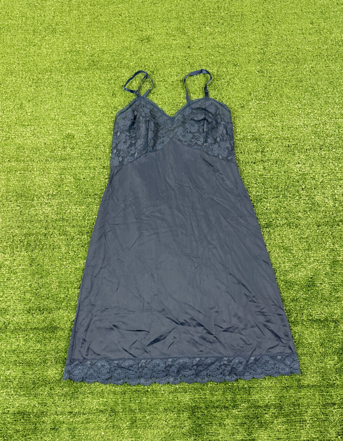 Vintage Womens Dark Blue Lace Lingerie Nylon Cute Slip Romantic Top 12.5″x31″