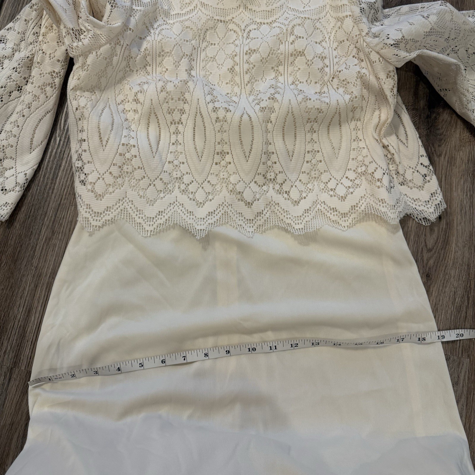 Vintage 70s 60s Maxi Dress Women’s S/M Ivory Lace Bell Sleeves Boho Hippie