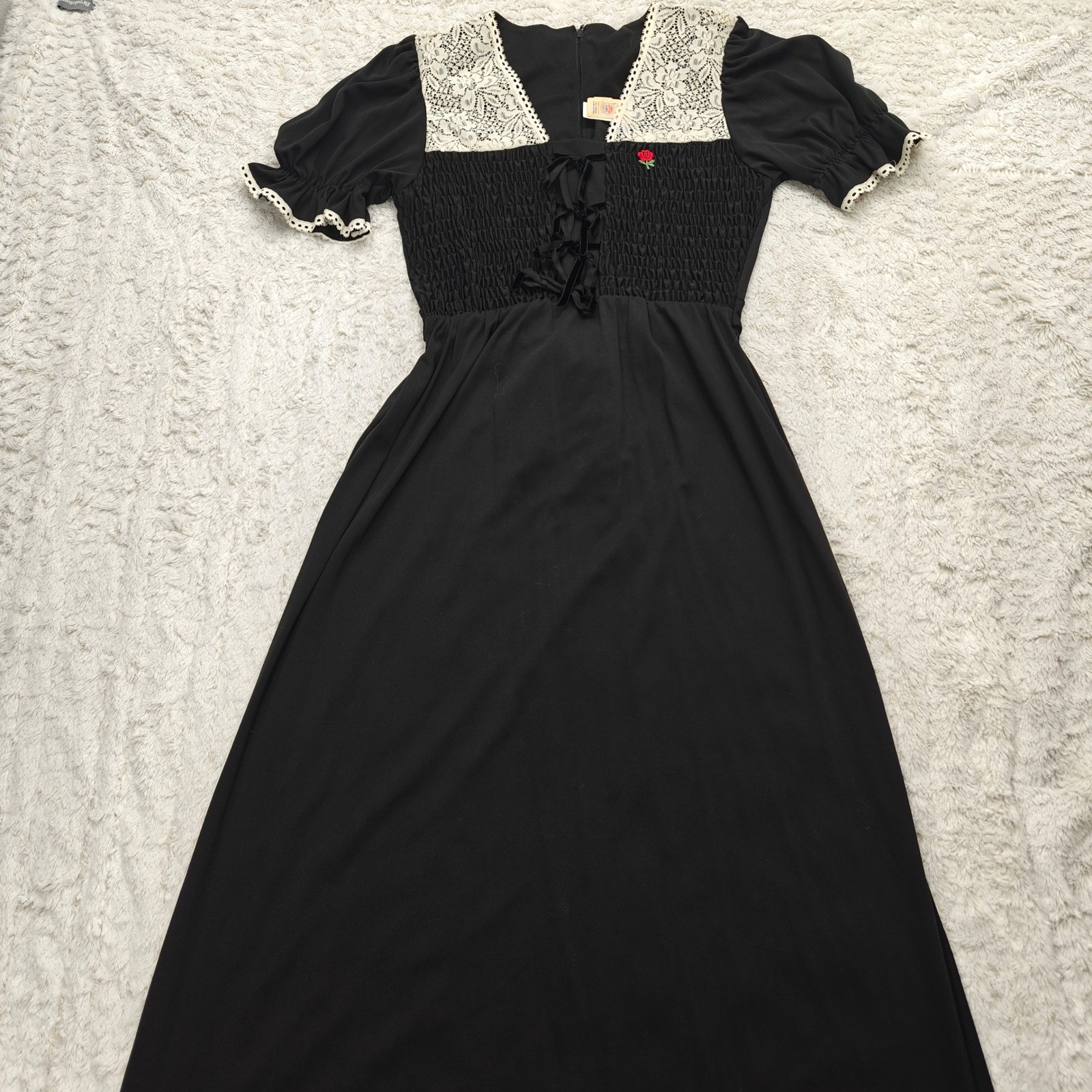 VTG Victorian Gothic Dress Womens Union Made Whimsigoth Romantic Vamp Lace