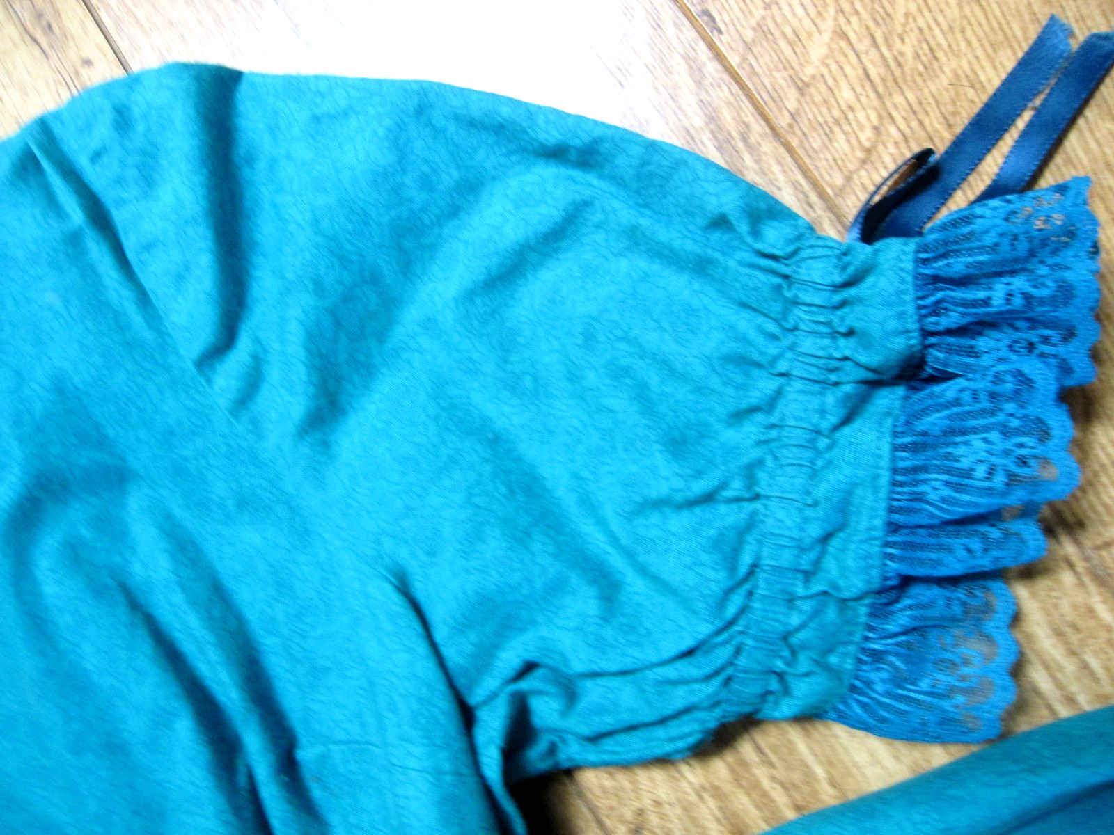 Vtg SQUARE DANCE PRAIRIE DRESS Winter Green 5.5 “Ruffle &lace at bottom Sz 12/14