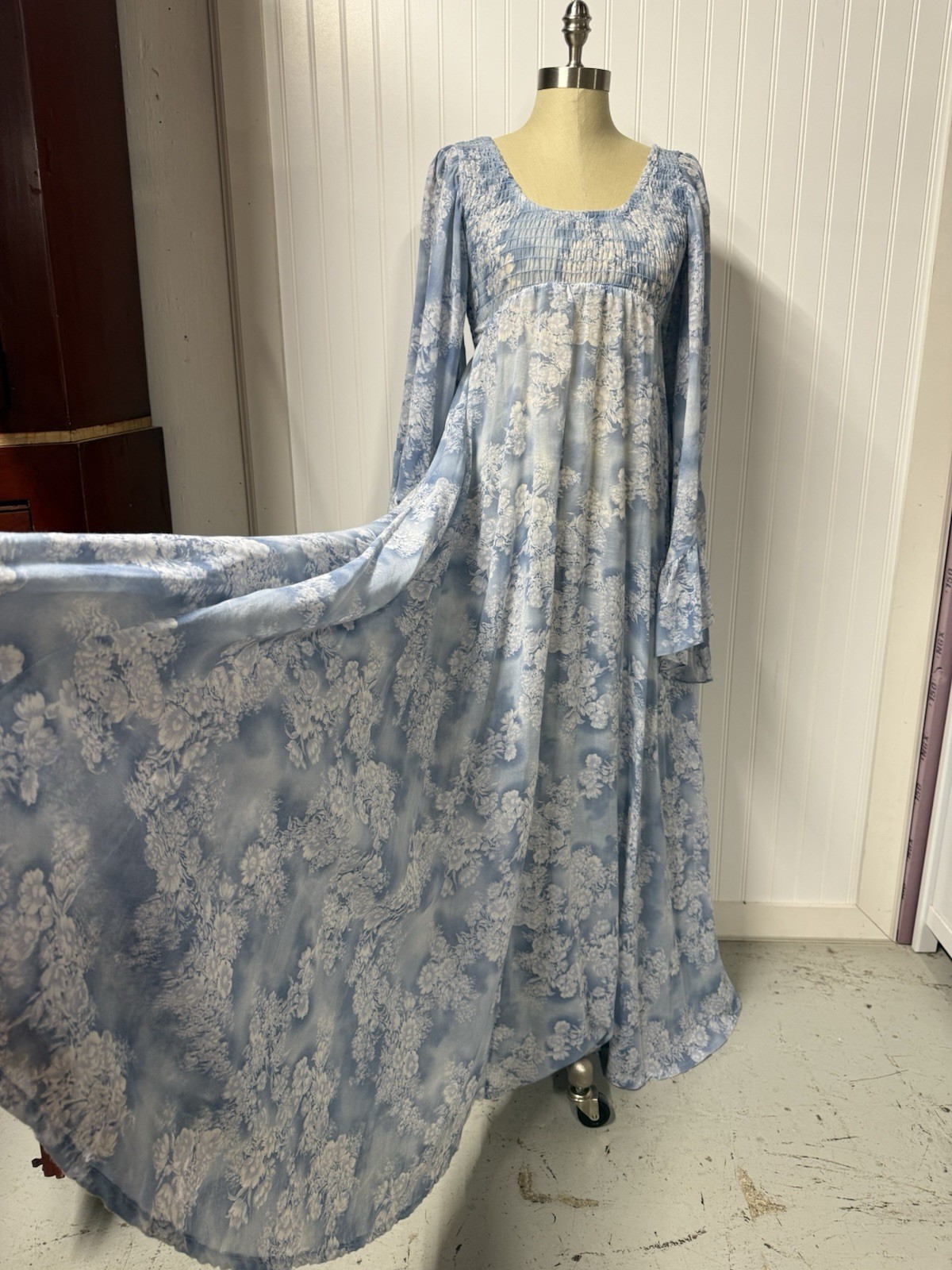 Vintage 1970s Baby Blue Prairie Maxi Circle Dress Bell Sleeve Cottagecore XS/S