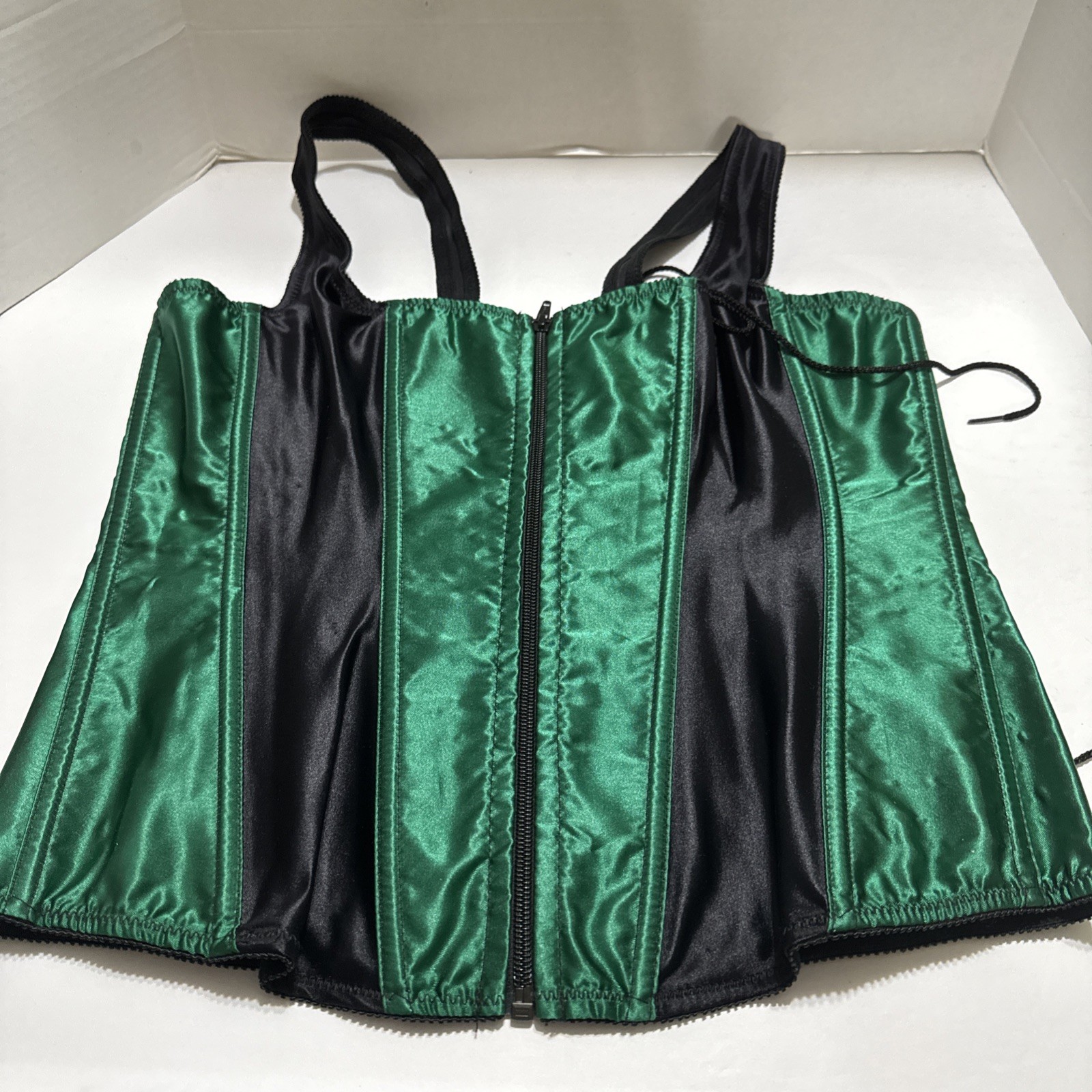 VTG Satin Emerald Green Underbust Black Lacing Corset USA Whimsy Goth Size 40