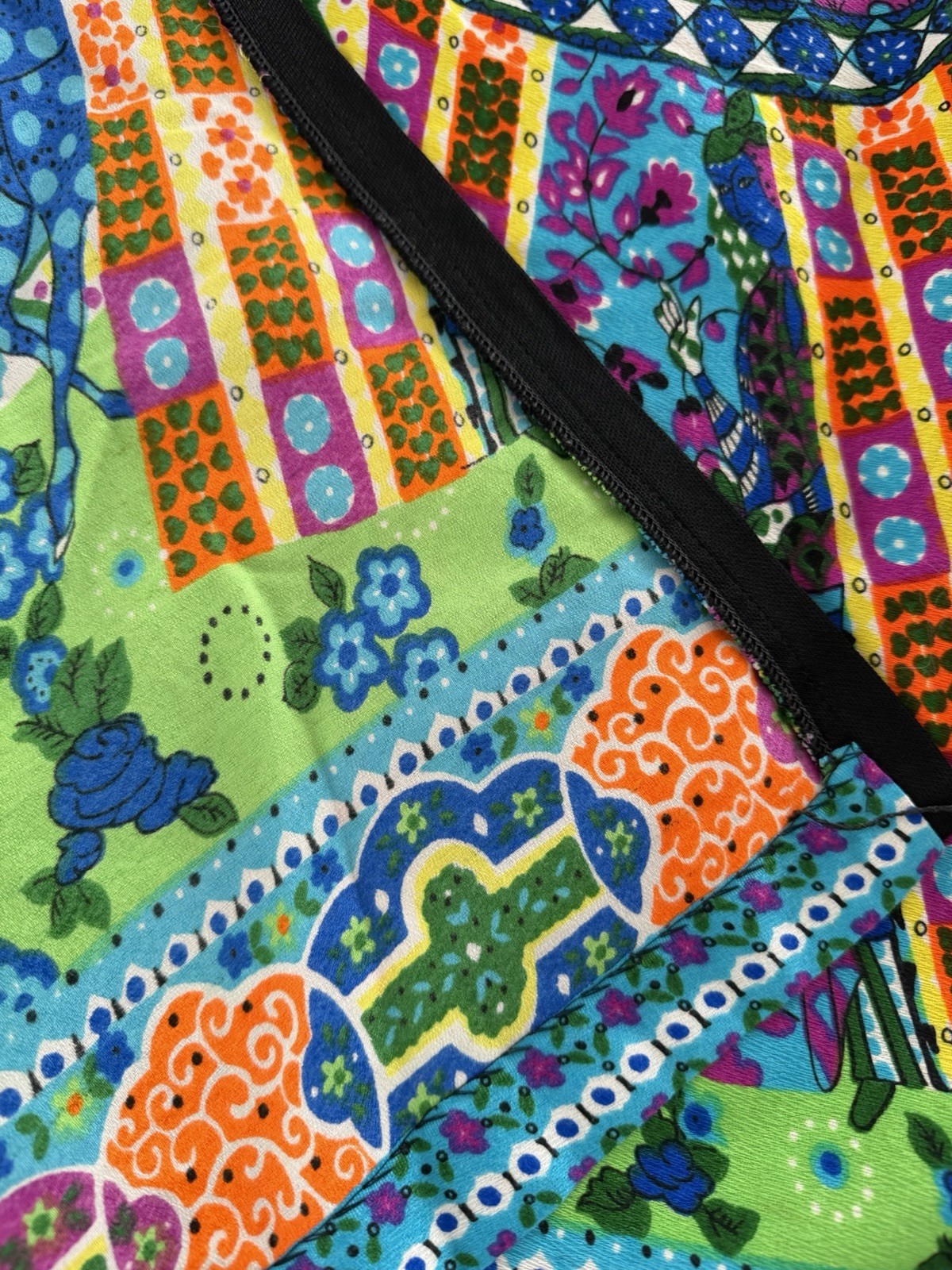 Vintage 1960’s 1970’s Retro Psychedelic Print Graphic Renaissance Maxi Skirt 29”
