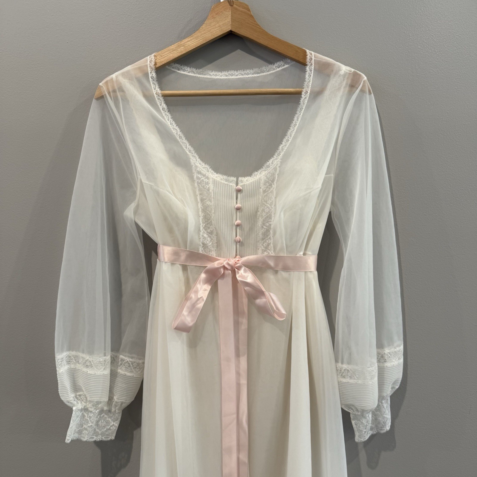 VTG Vanity Fair Peignoir Robe Nightgown Set Ivory Lace Pink Ribbon Bridal 34