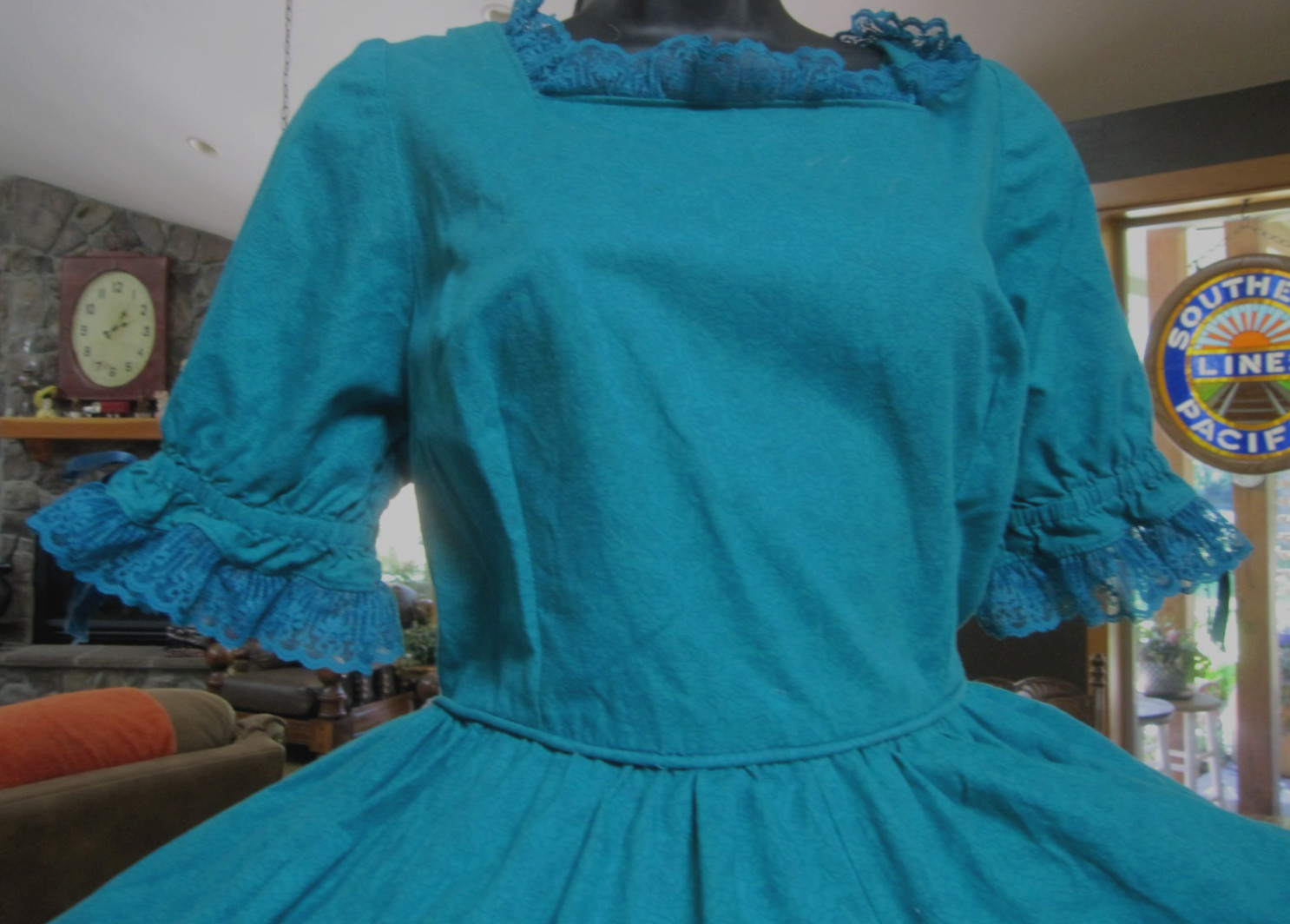 Vtg SQUARE DANCE PRAIRIE DRESS Winter Green 5.5 “Ruffle &lace at bottom Sz 12/14