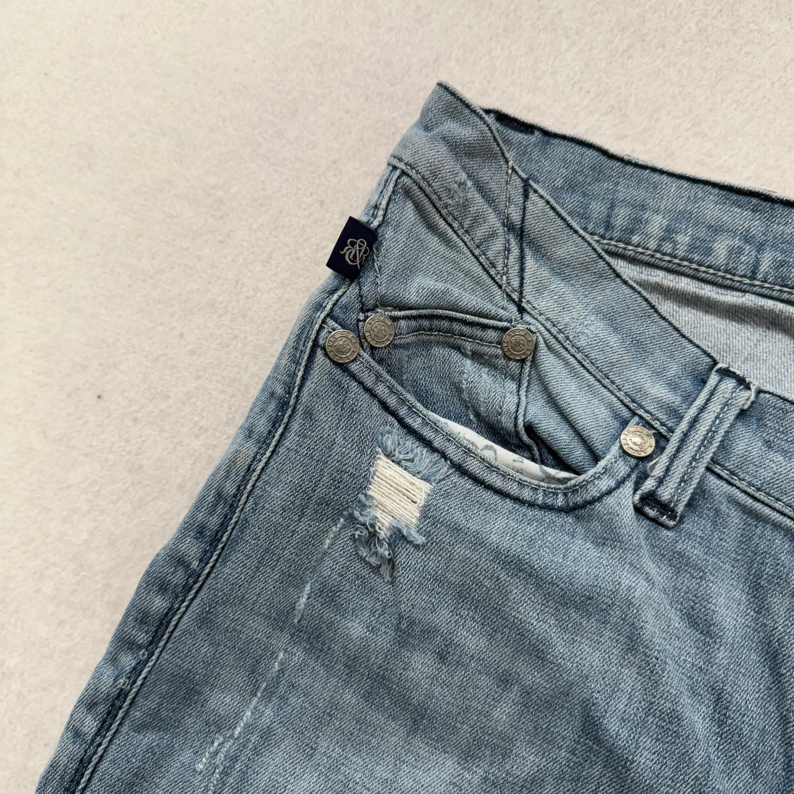 Rock & Republic Women’s Blue Denim Bootcut Jeans Rhinestone Logo Pockets Size 10
