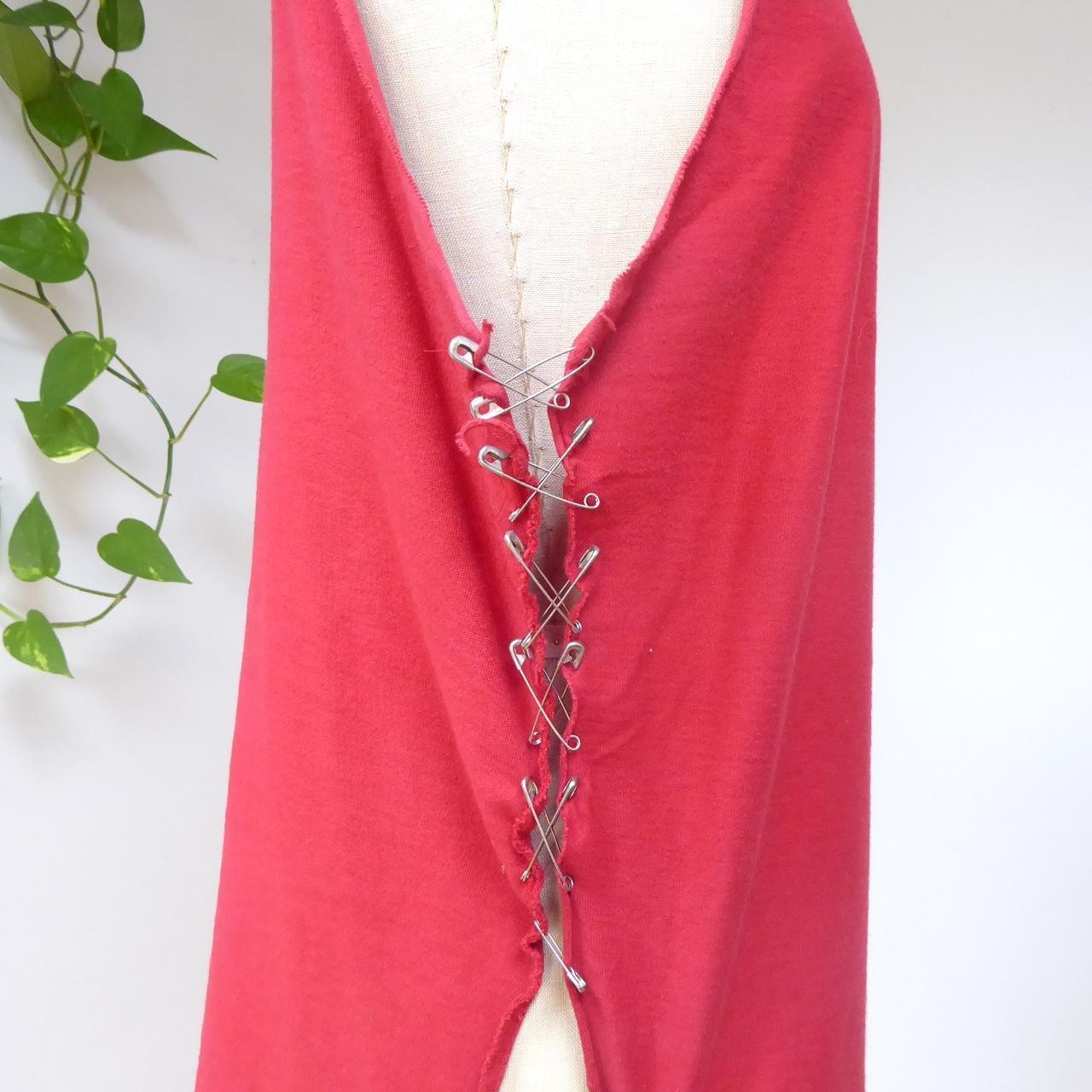Vintage 2000s Y2K Red handmade distressed safety pin tank top punk rocker sz XL