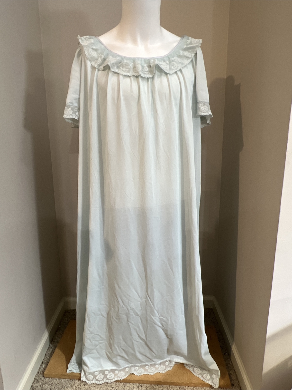 Vintage Snowdon Blue Nylon Nightgown Dress Feminine Lace USA Sz L Boho Daisy