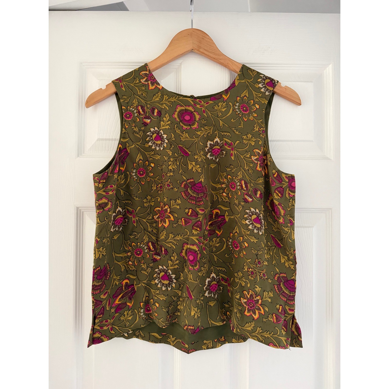 Vintage 90s Madison Studio Silk Floral Green Sleeveless Blouse Butter Mom