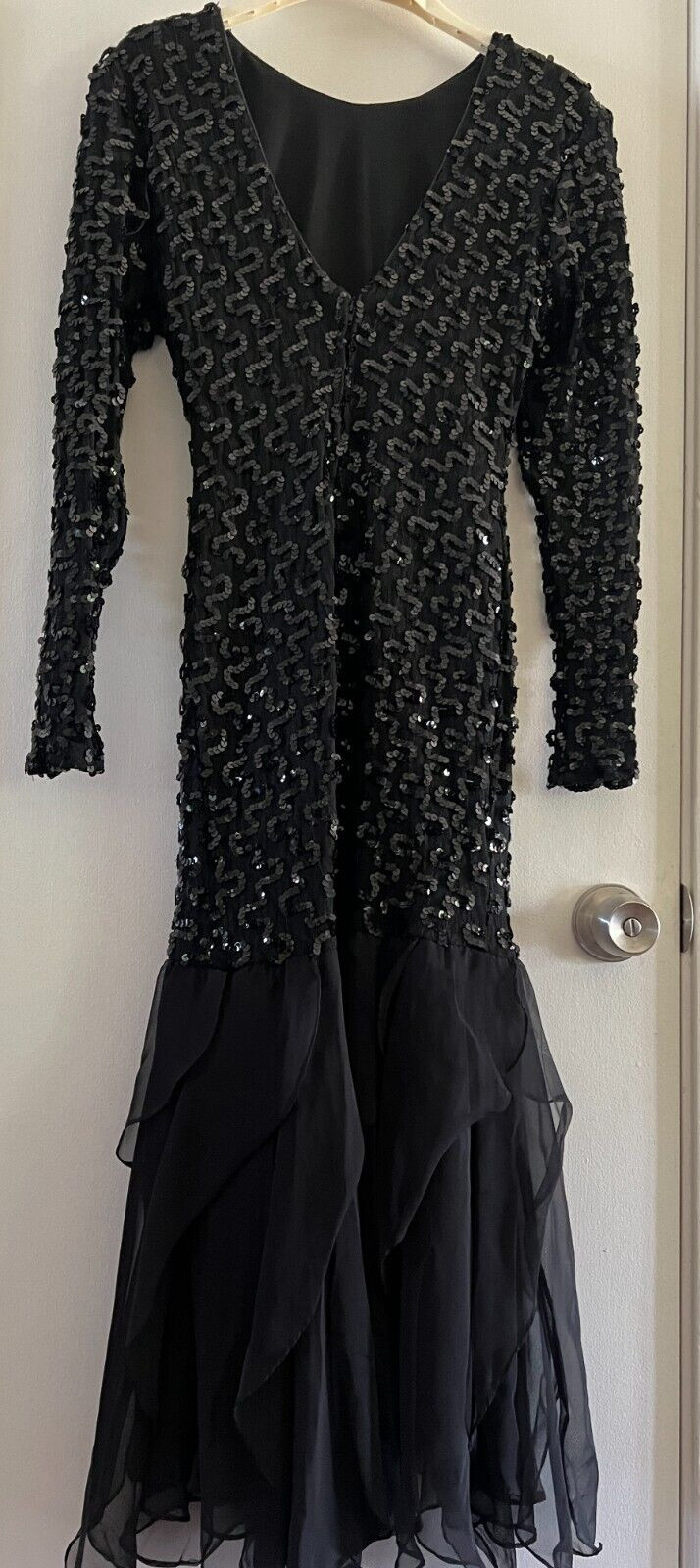 Vintage Dave & Johnny Sequin Stretch Cocktail Dress Long Sleeve Lined Size 5-6