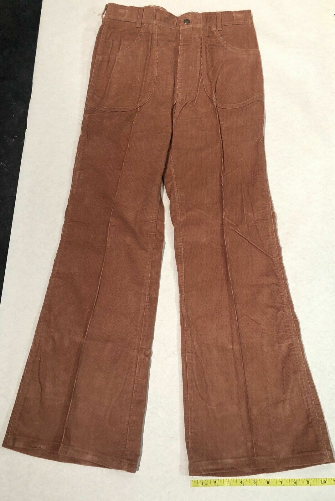 Levi’s Salmon (11″) Bell Bottoms Pants/Jeans W30 L31.5 NWT Vintage