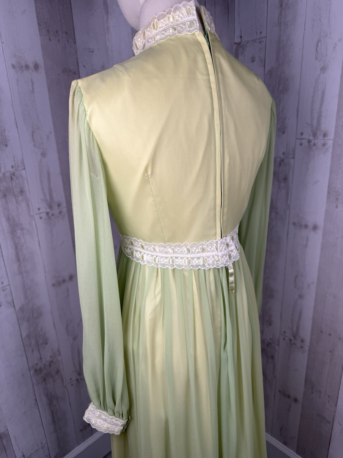 Vintage 1970s Lorrie Deb Gown Silk Chiffon Spring Green Dress Lace Maxi Jrs S/2