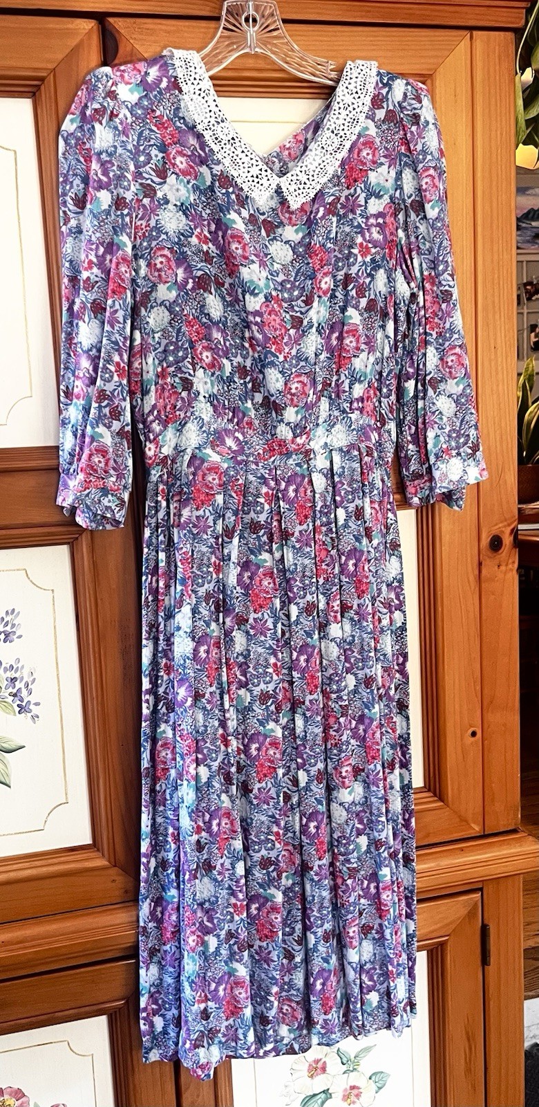 Vintage 1980’s Janet Simmons Purple Floral Rayon Knee Length Dress Size 8 Retro