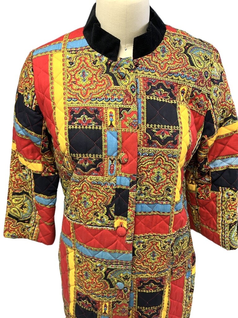 Authentic VTG 70s Boutique Quilted Hippie Robe Paisley Abstract Print Red Lined