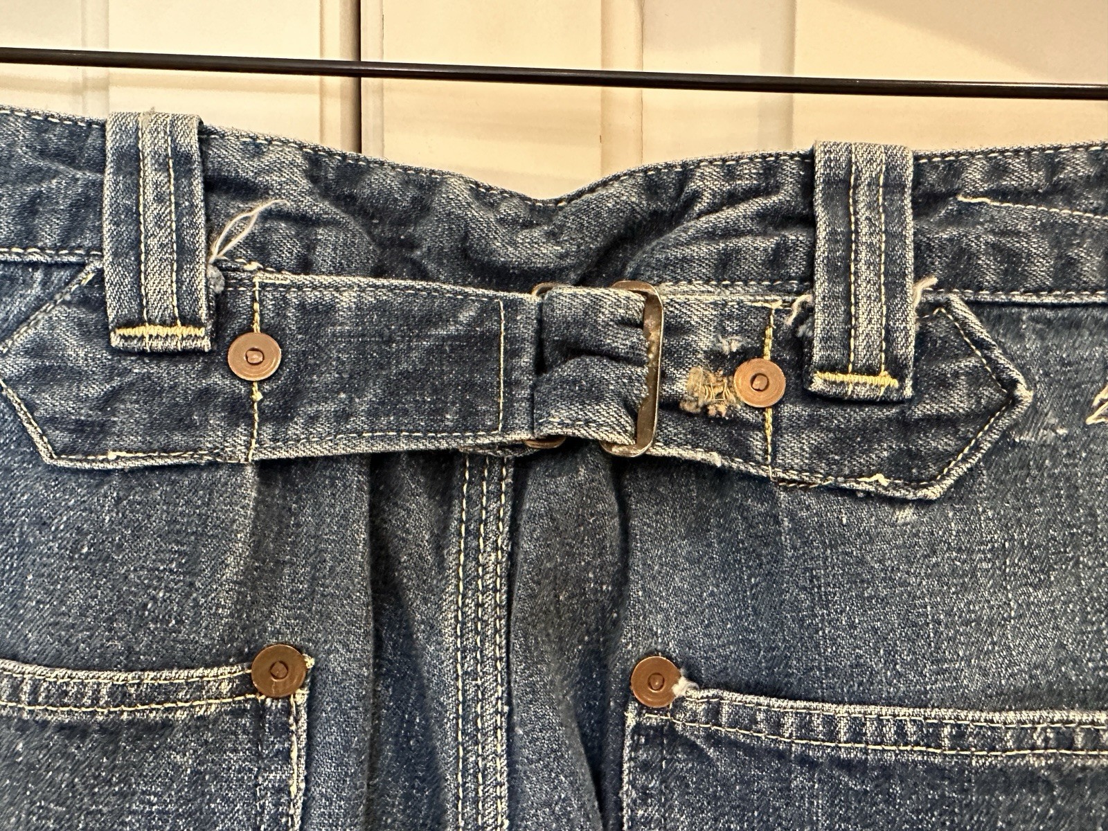VINTAGE 1994 LEVIS 501xx FADED INDIGO DENIM JEANS MADE IN USA 35×33 Fits 33×31
