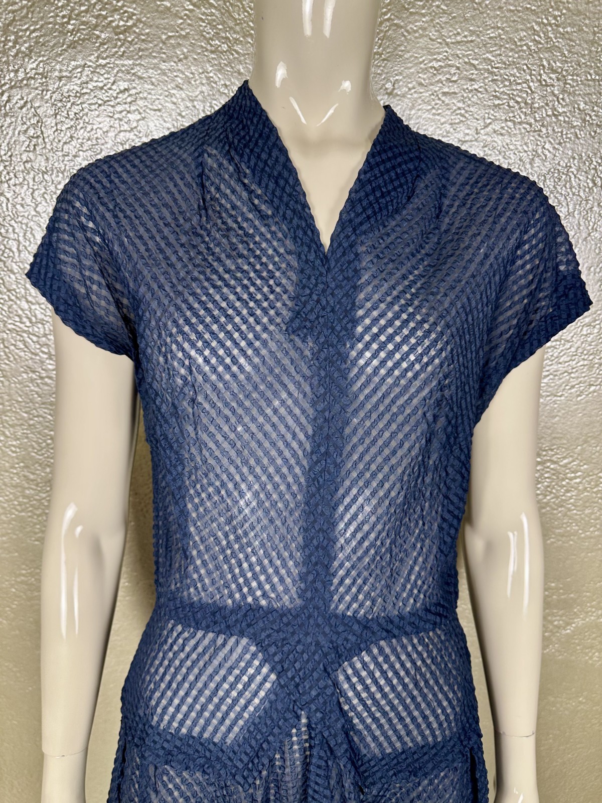 Vintage 1950’s Ladies Handmade Sheer Blue Textured Dress Cap Sleeve M